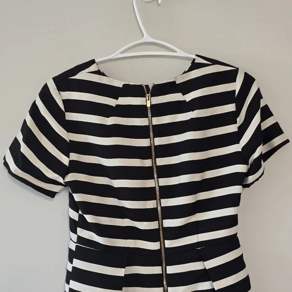 H&M stripes short sleeves mini dress color black and white - Picture 5 of 7
